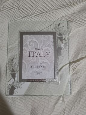 Made In Italy Etched Flower Frame- Minor Damage In The Lefthand Corner